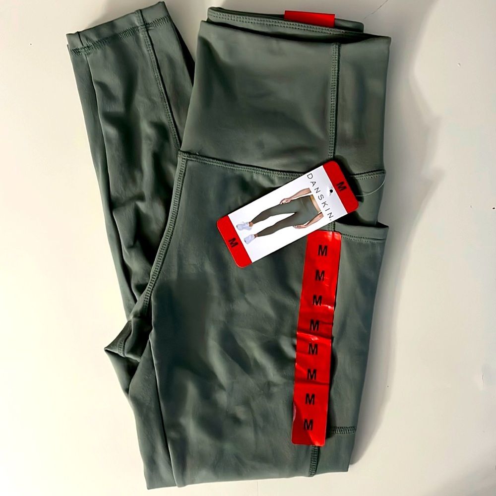 NEW Danskin leggings